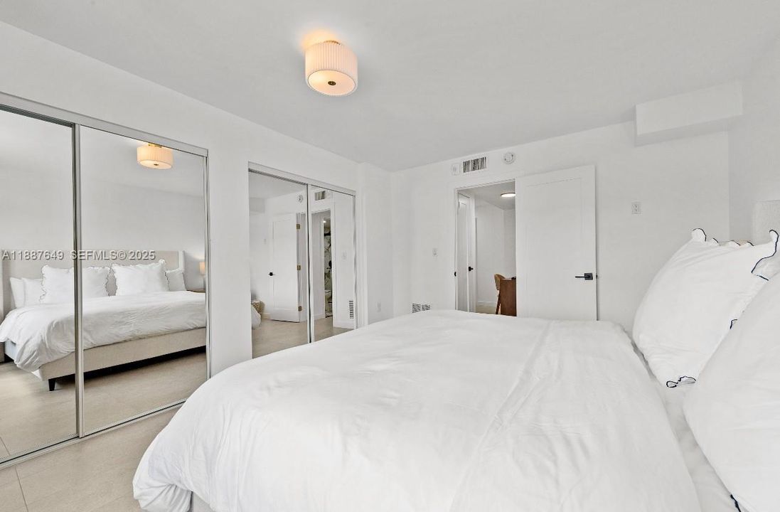 待售: $449,000 (2 贝兹, 1 浴室, 1030 平方英尺)