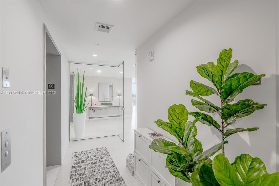 Недавно арендовано: $26,000 (4 спален, 5 ванн, 4726 Квадратных фут)