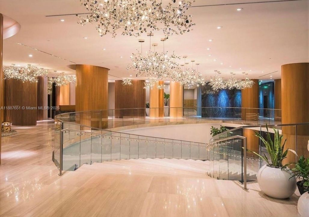 Недавно арендовано: $26,000 (4 спален, 5 ванн, 4726 Квадратных фут)