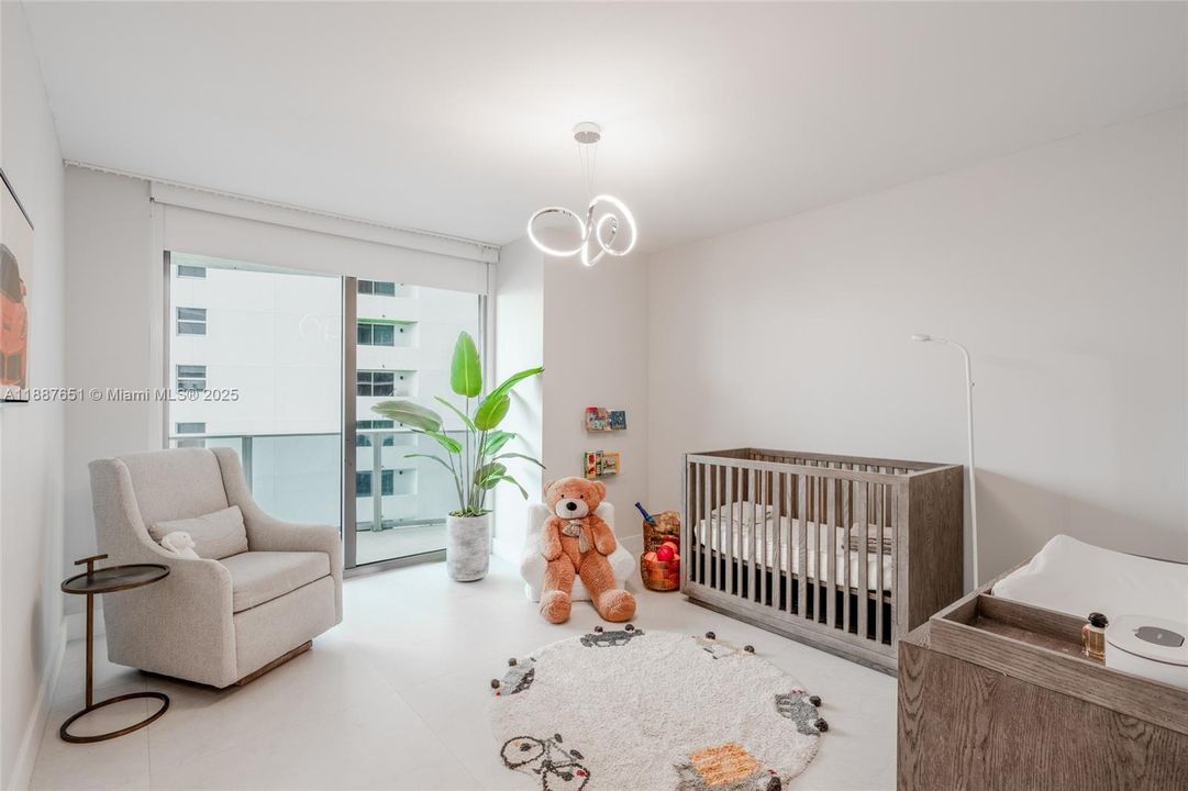 Недавно арендовано: $26,000 (4 спален, 5 ванн, 4726 Квадратных фут)