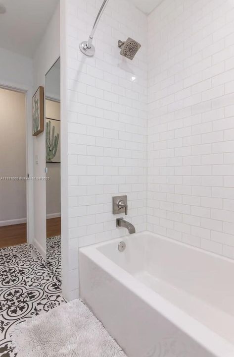 For Sale: $895,000 (2 beds, 2 baths, 1259 Square Feet)