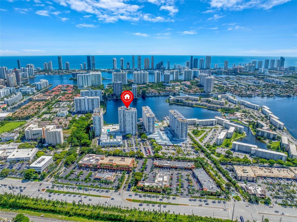 待售: $199,000 (2 贝兹, 2 浴室, 1073 平方英尺)