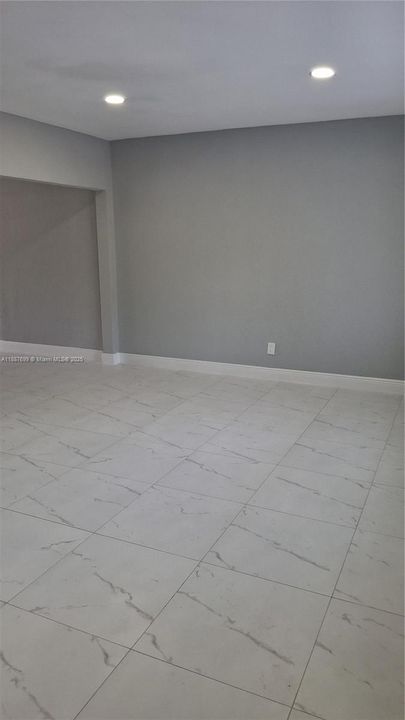 Недавно арендовано: $3,500 (3 спален, 3 ванн, 2152 Квадратных фут)