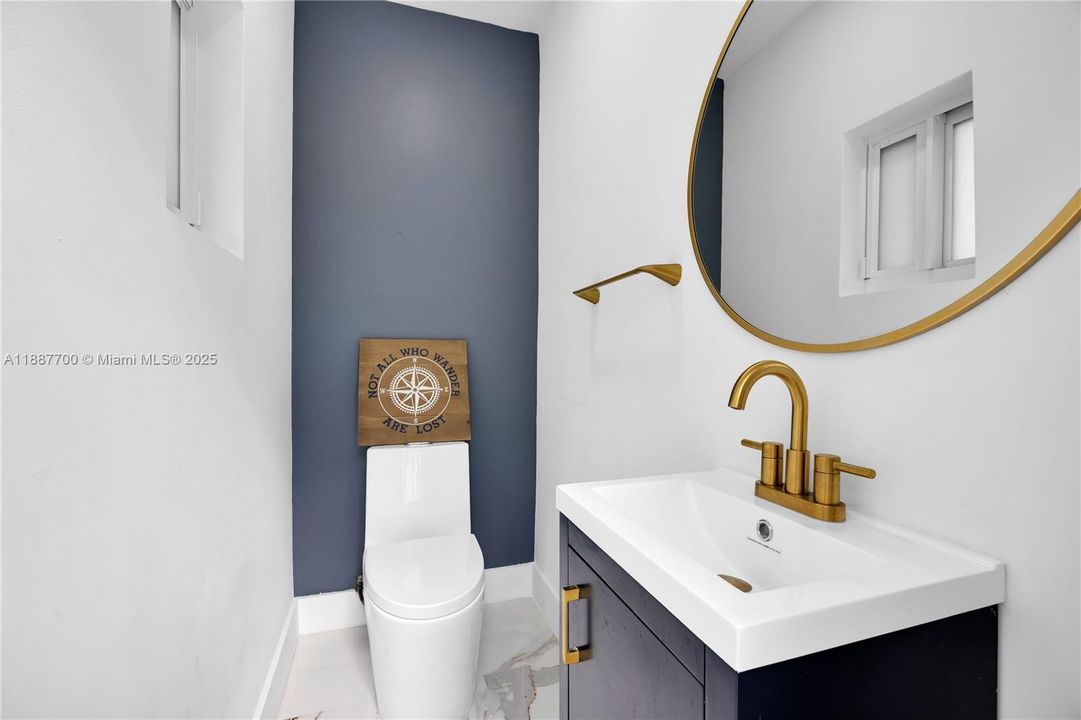 For Rent: $10,000 (3 beds, 3 baths, 1726 Square Feet)