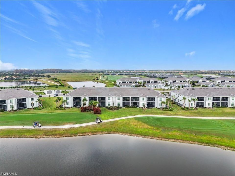 For Sale: $315,000 (2 beds, 2 baths, 1355 Square Feet)