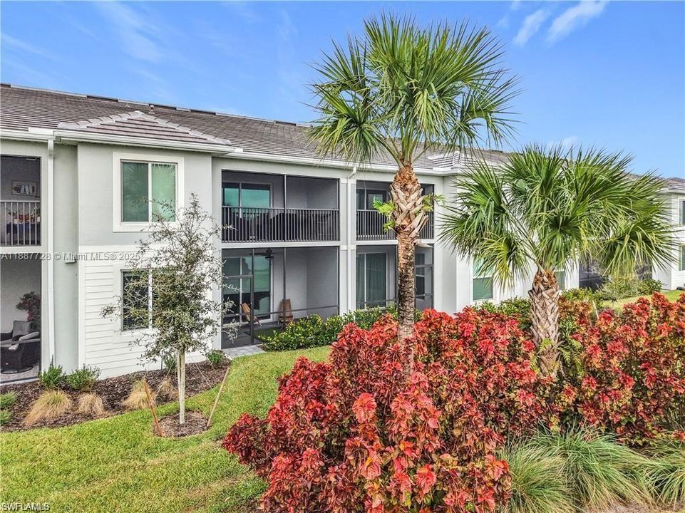 For Sale: $315,000 (2 beds, 2 baths, 1355 Square Feet)