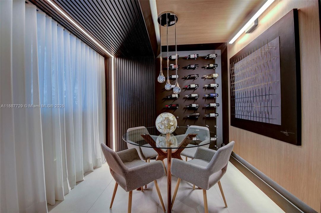 Recently Rented: $5,000 (1 beds, 2 baths, 959 Square Feet)