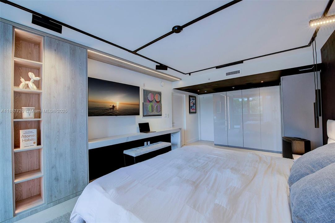 Recently Rented: $5,000 (1 beds, 2 baths, 959 Square Feet)