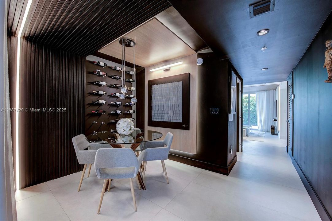 Recently Rented: $5,000 (1 beds, 2 baths, 959 Square Feet)