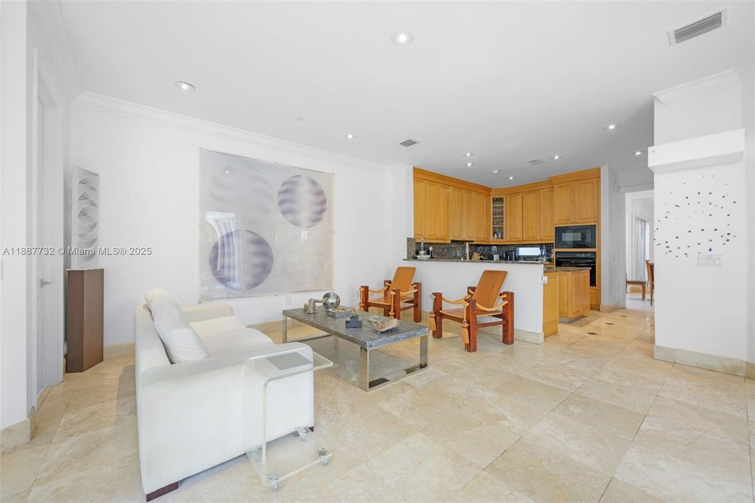 For Sale: $3,200,000 (5 beds, 5 baths, 4102 Square Feet)