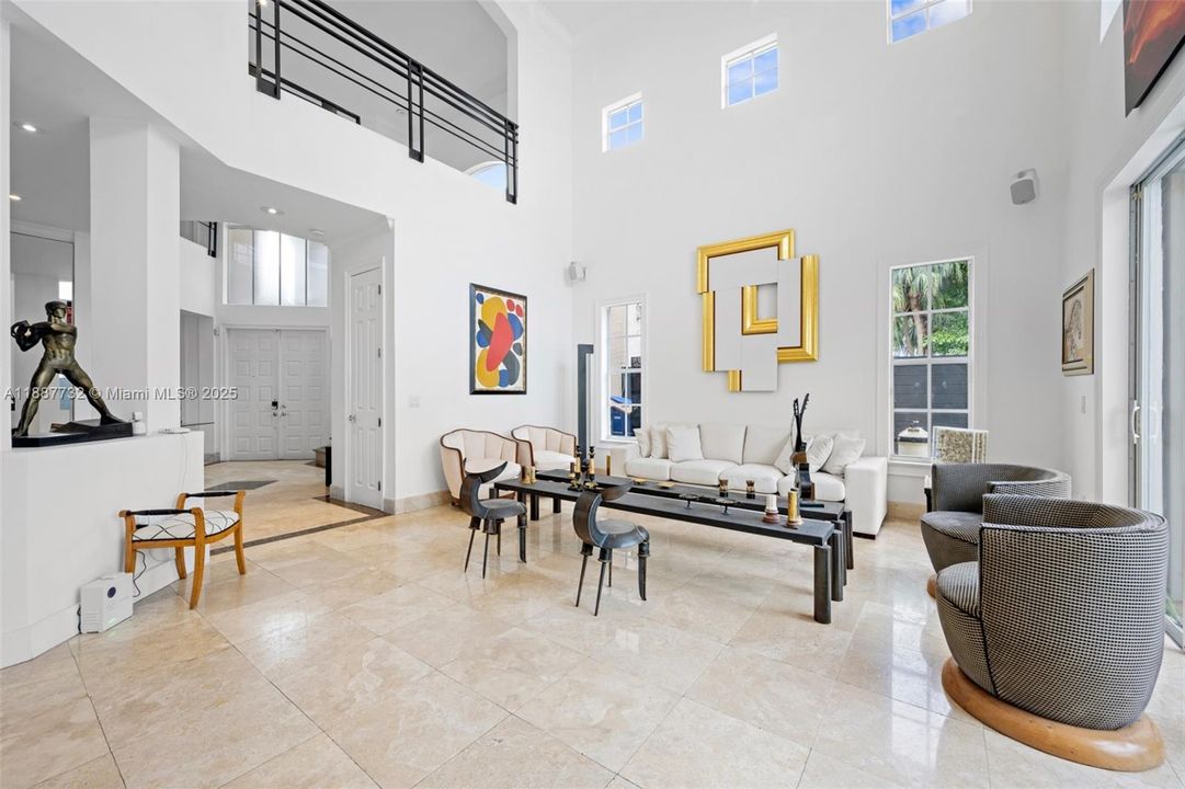 For Sale: $3,200,000 (5 beds, 5 baths, 4102 Square Feet)