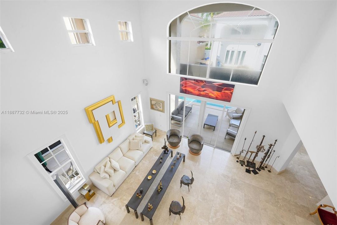 For Sale: $3,200,000 (5 beds, 5 baths, 4102 Square Feet)