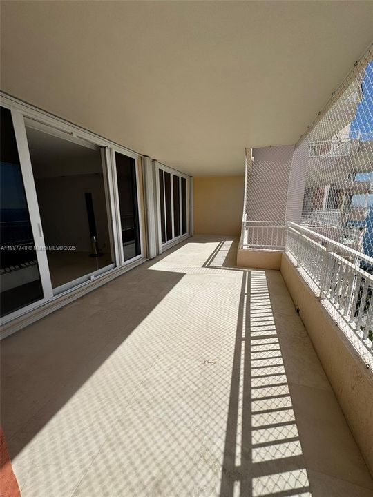 Vendido Recientemente: $5,000,000 (3 camas, 4 baños, 3084 Pies cuadrados)