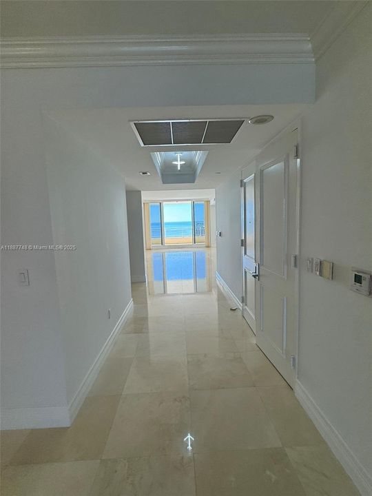 Vendido Recientemente: $5,000,000 (3 camas, 4 baños, 3084 Pies cuadrados)