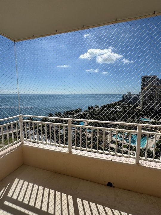 Vendido Recientemente: $5,000,000 (3 camas, 4 baños, 3084 Pies cuadrados)