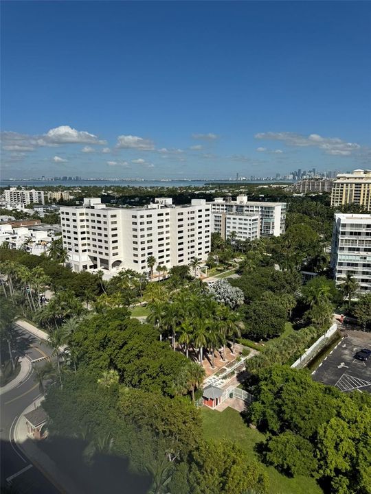 Vendido Recientemente: $5,000,000 (3 camas, 4 baños, 3084 Pies cuadrados)