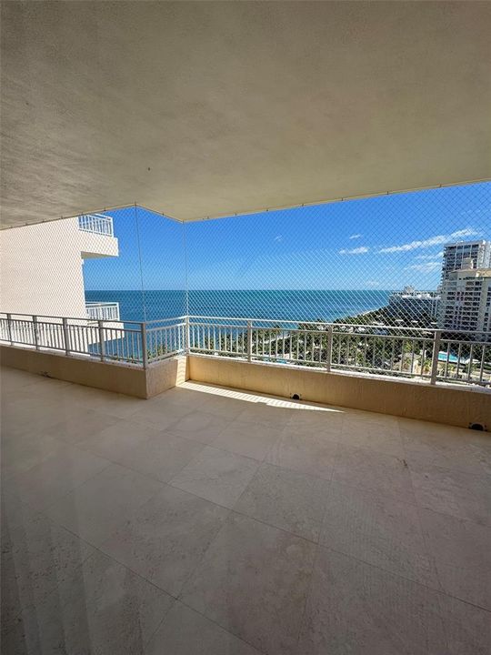 Vendido Recientemente: $5,000,000 (3 camas, 4 baños, 3084 Pies cuadrados)