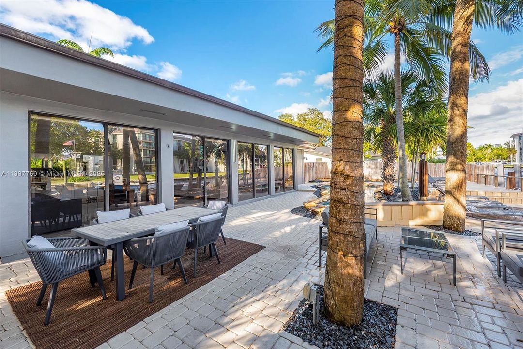 For Rent: $16,500 (4 beds, 3 baths, 3158 Square Feet)