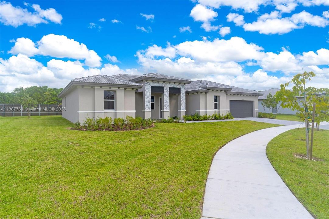 出租: $5,500 (5 贝兹, 4 浴室, 0 平方英尺)