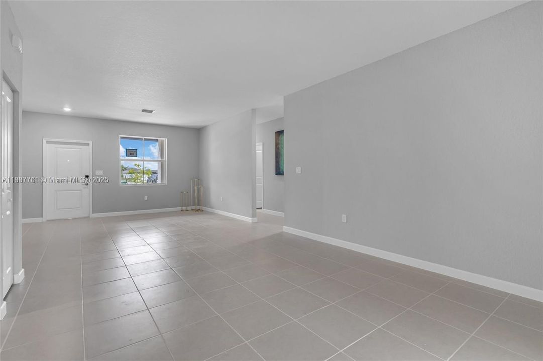 出租: $5,500 (5 贝兹, 4 浴室, 0 平方英尺)