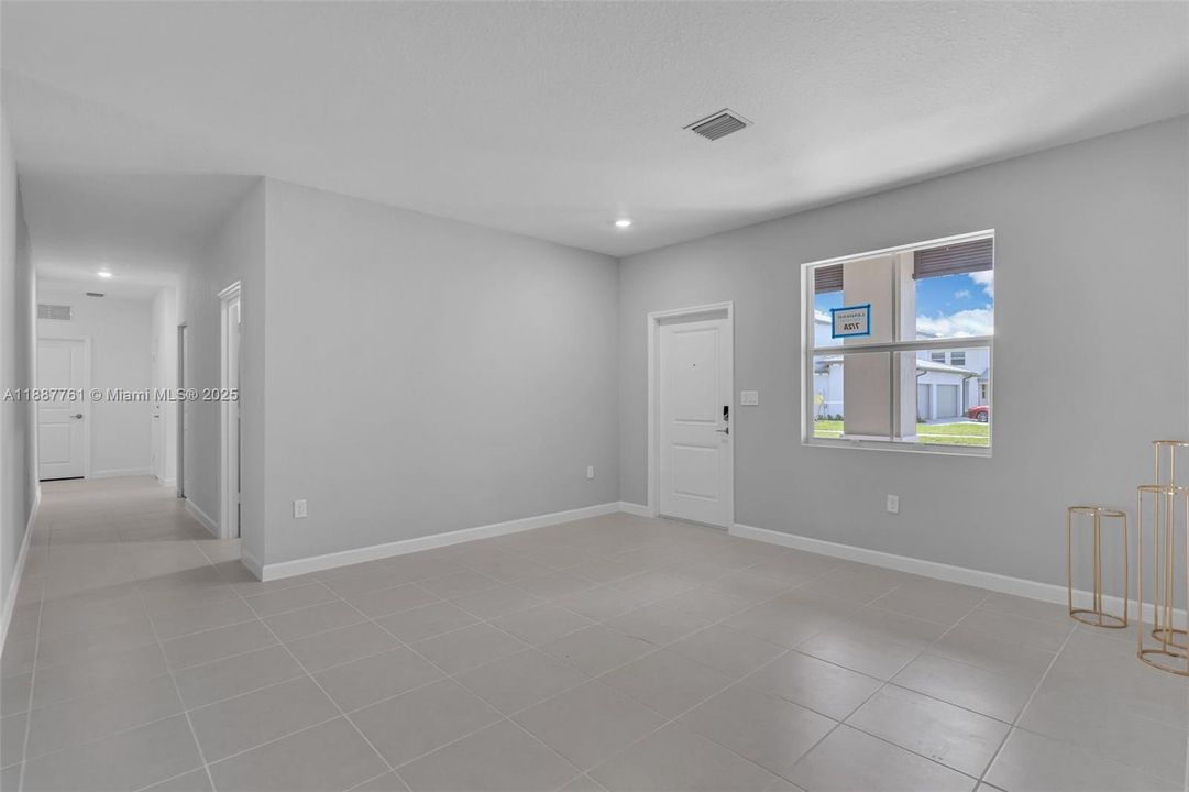 出租: $5,500 (5 贝兹, 4 浴室, 0 平方英尺)