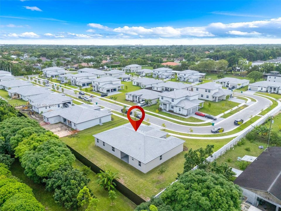 出租: $5,500 (5 贝兹, 4 浴室, 0 平方英尺)