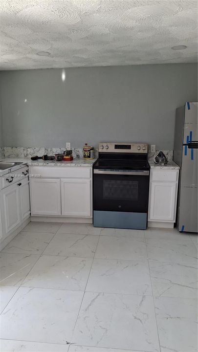 最近租的: $2,000 (2 贝兹, 1 浴室, 2152 平方英尺)