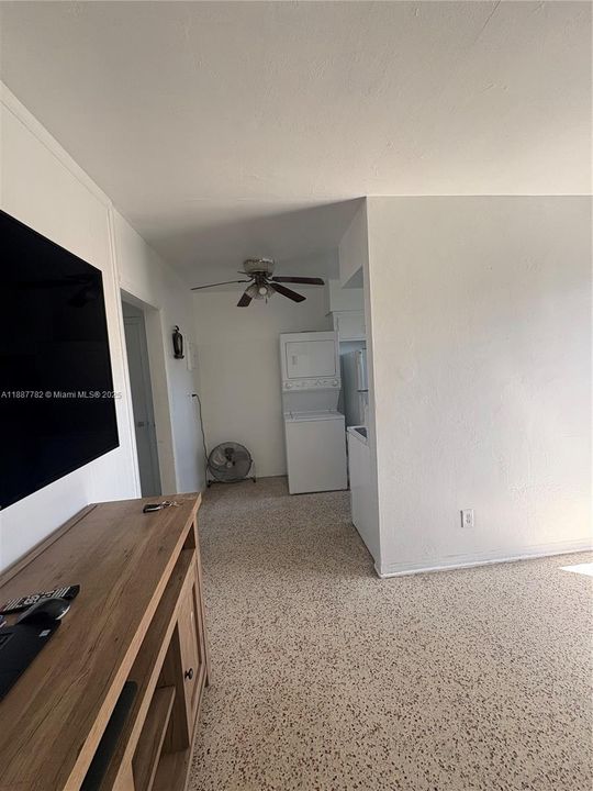 Activo con contrato: $650,000 (0 camas, 0 baños, 2135 Pies cuadrados)