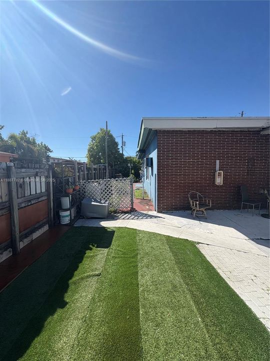 Activo con contrato: $650,000 (0 camas, 0 baños, 2135 Pies cuadrados)