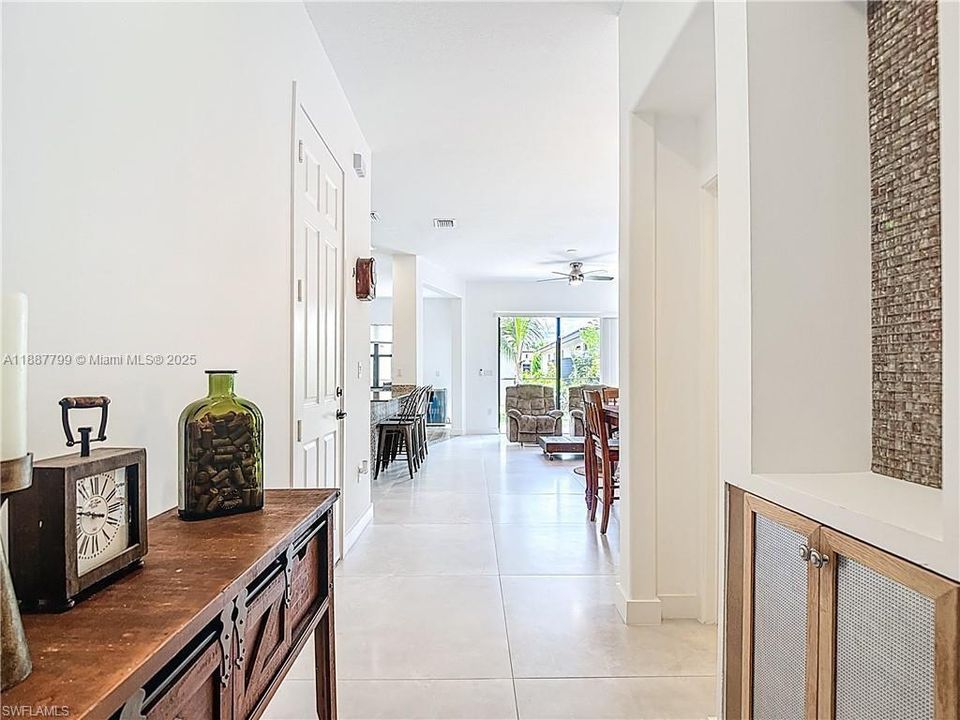 For Sale: $329,000 (3 beds, 2 baths, 1924 Square Feet)