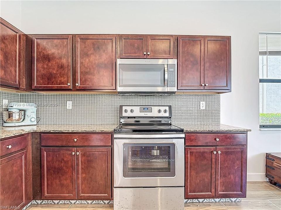 For Sale: $329,000 (3 beds, 2 baths, 1924 Square Feet)