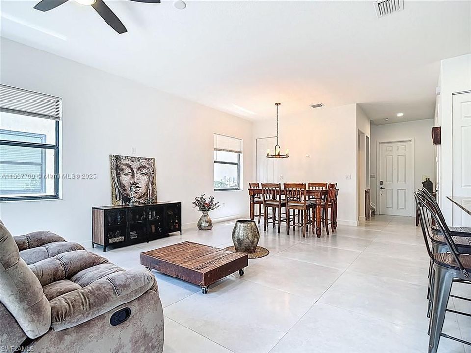 For Sale: $329,000 (3 beds, 2 baths, 1924 Square Feet)