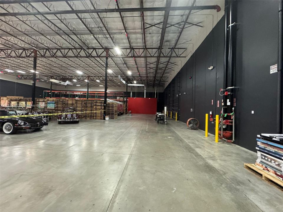 出租: $21,700 (0 贝兹, 0 浴室, 0 平方英尺)