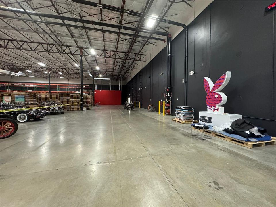 出租: $21,700 (0 贝兹, 0 浴室, 0 平方英尺)