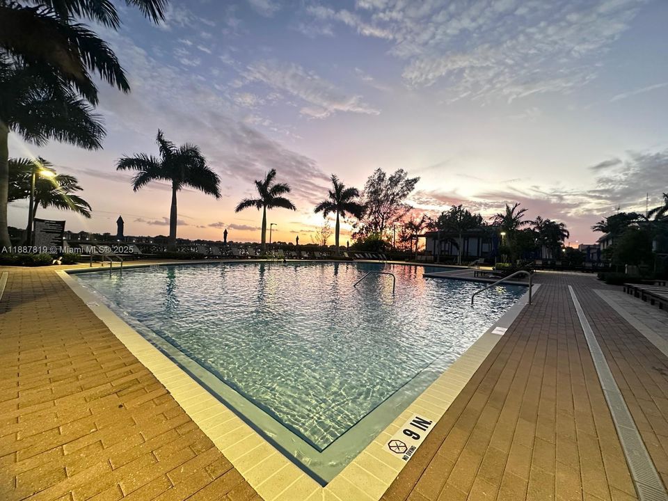 Недавно арендовано: $3,200 (3 спален, 2 ванн, 1378 Квадратных фут)