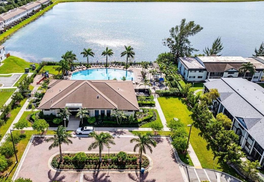 Недавно арендовано: $3,200 (3 спален, 2 ванн, 1378 Квадратных фут)