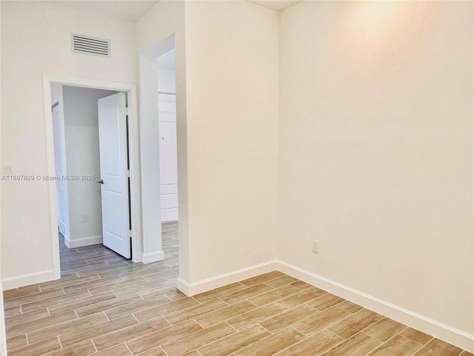 En Renta: $3,350 (3 camas, 2 baños, 1954 Pies cuadrados)