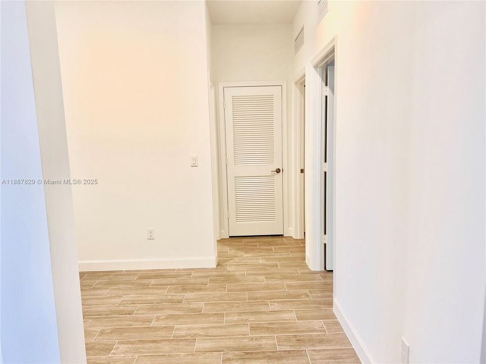 En Renta: $3,350 (3 camas, 2 baños, 1954 Pies cuadrados)