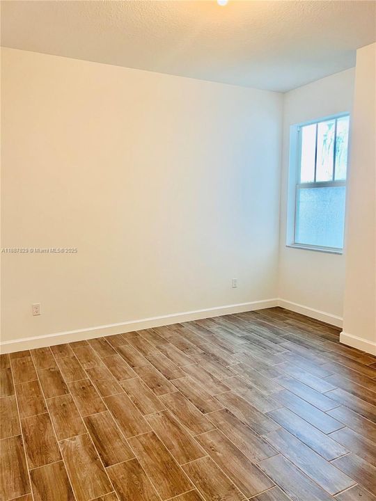 En Renta: $3,350 (3 camas, 2 baños, 1954 Pies cuadrados)