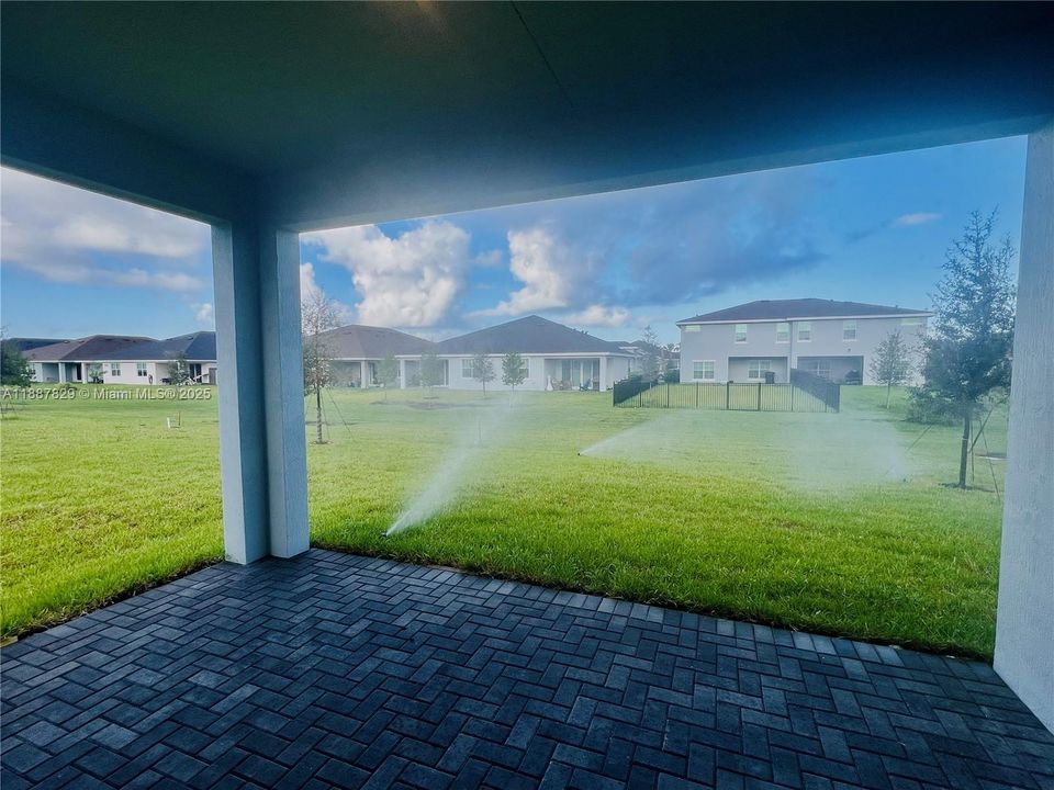 En Renta: $3,350 (3 camas, 2 baños, 1954 Pies cuadrados)