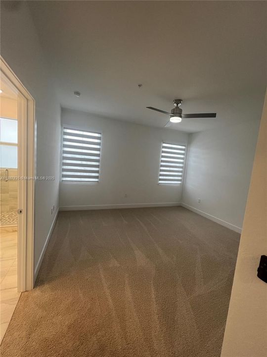 En Renta: $4,000 (4 camas, 2 baños, 2260 Pies cuadrados)