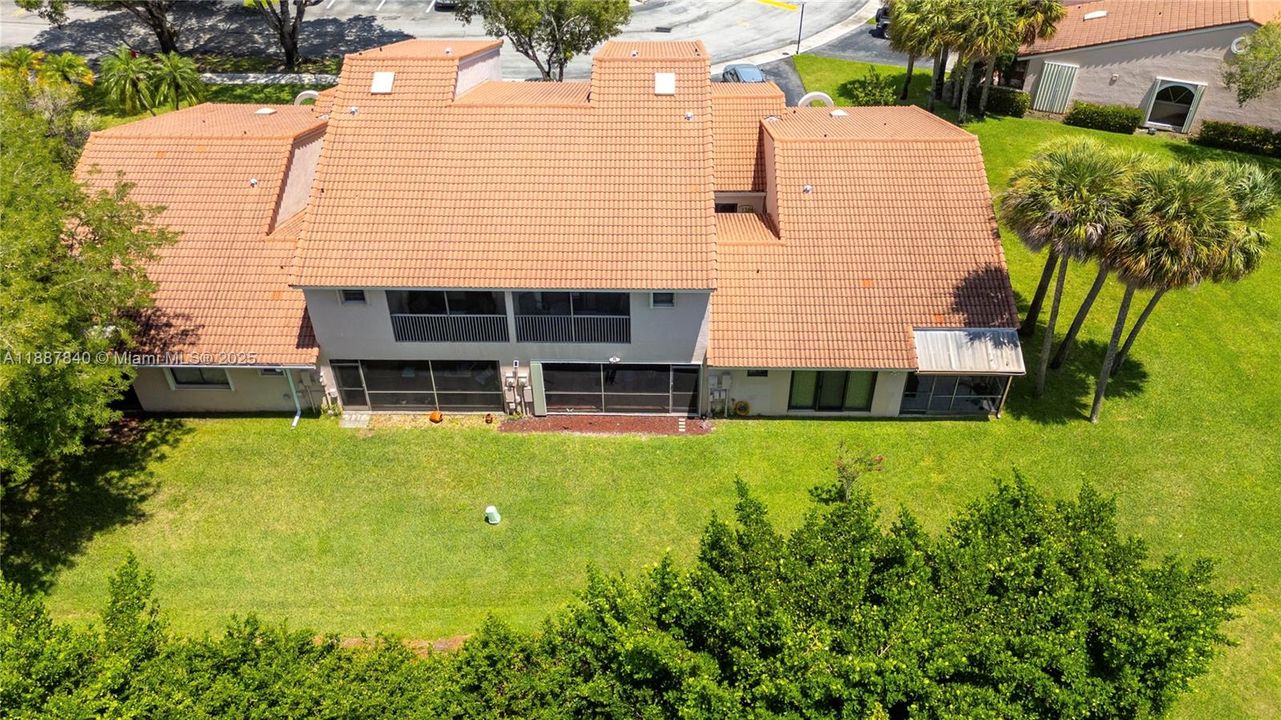 На продажу: $554,900 (3 спален, 2 ванн, 1564 Квадратных фут)