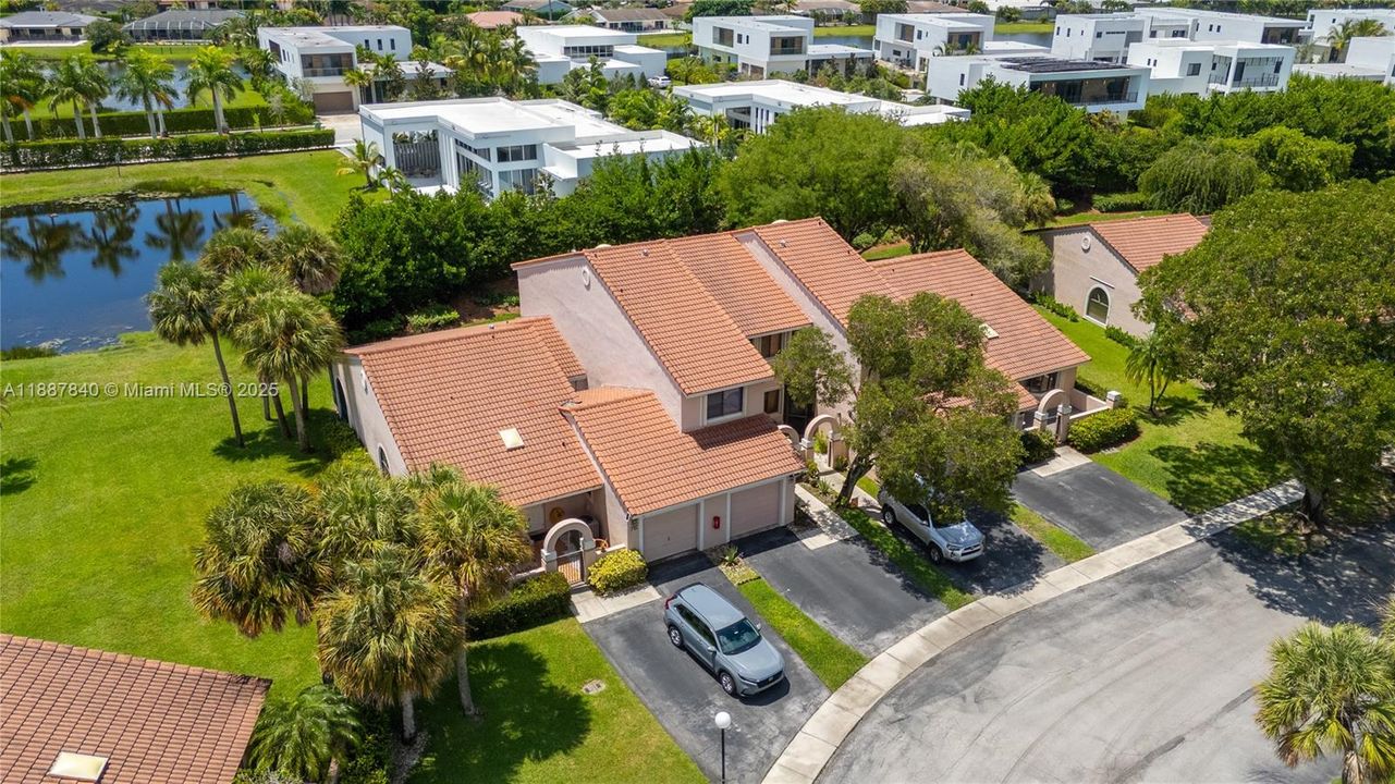 На продажу: $554,900 (3 спален, 2 ванн, 1564 Квадратных фут)