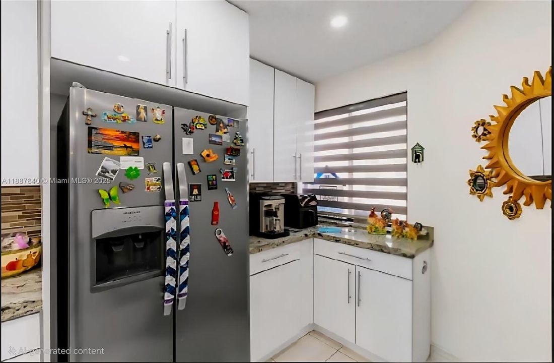 На продажу: $554,900 (3 спален, 2 ванн, 1564 Квадратных фут)