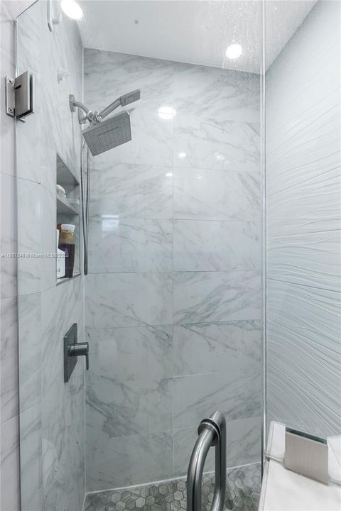 На продажу: $554,900 (3 спален, 2 ванн, 1564 Квадратных фут)