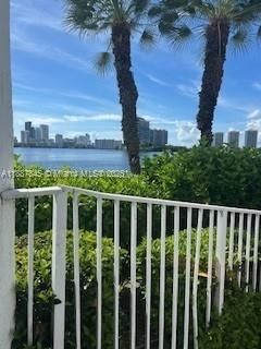 Activo con contrato: $920,000 (3 camas, 2 baños, 1694 Pies cuadrados)