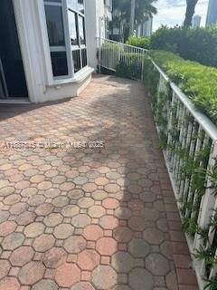 Activo con contrato: $920,000 (3 camas, 2 baños, 1694 Pies cuadrados)