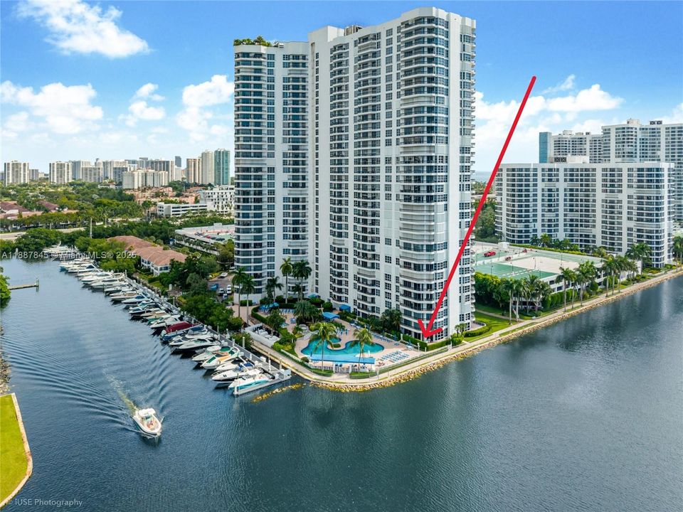 Activo con contrato: $920,000 (3 camas, 2 baños, 1694 Pies cuadrados)