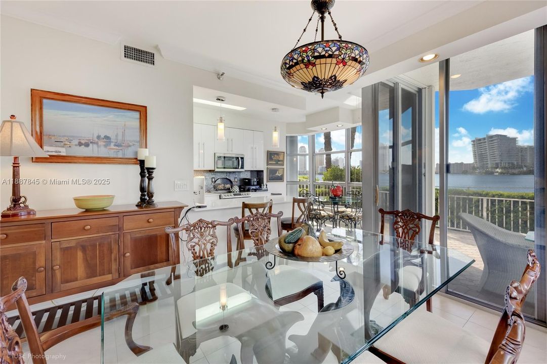 Activo con contrato: $920,000 (3 camas, 2 baños, 1694 Pies cuadrados)