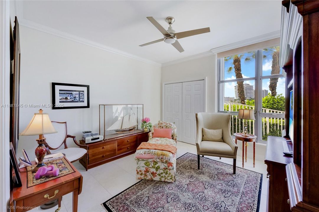 Activo con contrato: $920,000 (3 camas, 2 baños, 1694 Pies cuadrados)